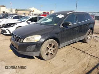 ✅ 2013 Volvo XC60 T6 • VIN: YV4902DZ3D2398632 • Lot: 43621078. Wystawiony na IAAI z przebiegiem 196 196 mil. Bezpłatny archiwum sprzedaży aukcyjnych z USA i szczegółowy raport historii pojazdu na DreamBid. Zdjęcie 2.