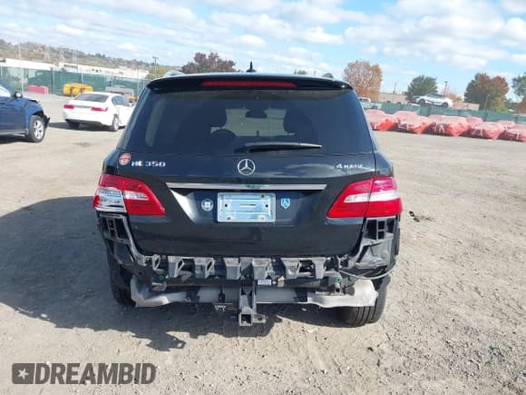 ✅ 2015 Mercedes-Benz M 350 • VIN: 4JGDA5HB1FA569097 • Lot: 43526580. Listed on IAAI with 76,706 mi. Free auction sales archive from the USA and detailed vehicle history report at DreamBid. Image 17.