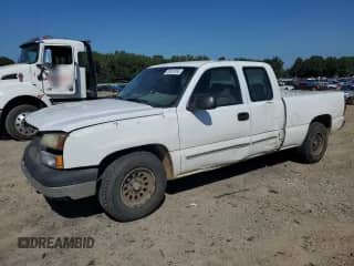 ✅ 2003 Chevrolet Silverado 1500 • VIN: 2GCEC19V031109634 • Lot: 70413734. Wystawiony na Copart z przebiegiem 392 365 mil mil. Skorzystaj z bezpłatnego archiwum sprzedaży aukcyjnych z USA i zobacz szczegółowy raport historii pojazdu na DreamBid. Zdjęcie 1.