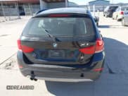 ✅ 2015 BMW X1 sDrive28i • VIN: WBAVM1C58FV498559 • Lot: 41208638. Listed on IAAI with 100,452 mi. Free auction sales archive from the USA and detailed vehicle history report at DreamBid. Image 16.