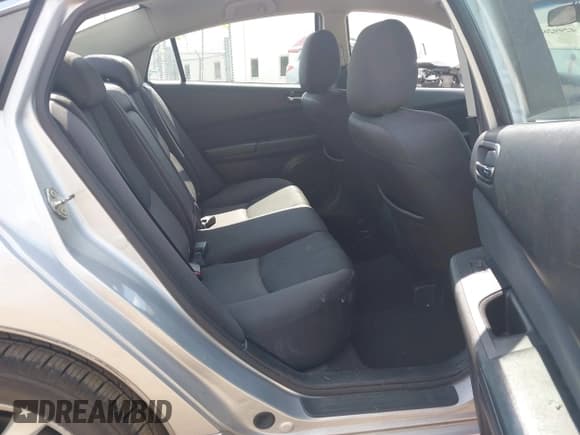 ✅ 2012 Mazda 6 i Touring • VIN: 1YVHZ8DH3C5M14611 • Lot: 42992688. Wystawiony na IAAI z przebiegiem 102 000 mil. Bezpłatny archiwum sprzedaży aukcyjnych z USA i szczegółowy raport historii pojazdu na DreamBid. Zdjęcie 8.