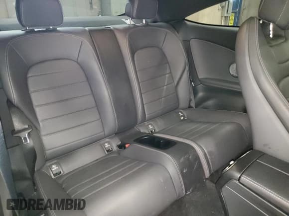 ✅ 2021 Mercedes-Benz C 300 • VIN: W1KWJ8EB5MG070371 • Lot: 55739105. Wystawiony na Copart z przebiegiem 46 947 mil. Bezpłatny archiwum sprzedaży aukcyjnych z USA i szczegółowy raport historii pojazdu na DreamBid. Zdjęcie 10.