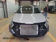 ✅ 2023 Kia Sportage SX-Prestige • VIN: 5XYK53AFXPG037401 • Lot: 87369295. Wystawiony na Copart z przebiegiem 25 153 mil. Bezpłatny archiwum sprzedaży aukcyjnych z USA i szczegółowy raport historii pojazdu na DreamBid. Zdjęcie 5.