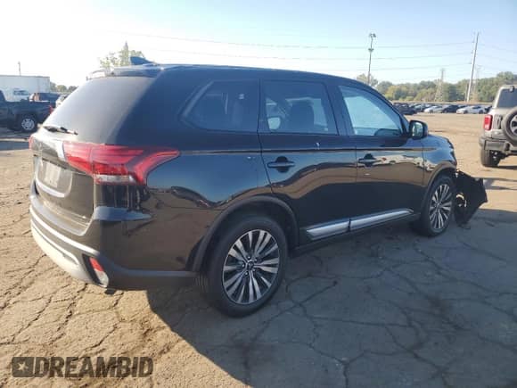 ✅ 2020 Mitsubishi Outlander ES • VIN: JA4AD2A38LZ045811 • Лот: 84786275. Опубликован ранее на Copart с пробегом 58 331 миль. Бесплатный доступ к архиву аукционных продаж из США и подробный отчёт об истории автомобиля на DreamBid. Изображение 3.
