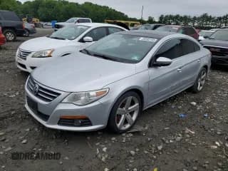 ✅ 2009 Volkswagen CC 4Motion • VIN: WVWGU73C09E512522 • Лот: 59892495. Опубликован ранее на Copart с пробегом Не указан. Бесплатный доступ к архиву аукционных продаж из США и подробный отчёт об истории автомобиля на DreamBid. Изображение 1.