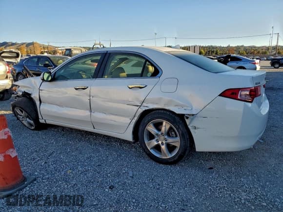 ✅ 2013 Acura TSX • VIN: JH4CU2F42DC008868 • Lot: 95987905. Wystawiony na Copart z przebiegiem 143 456 mil. Bezpłatny archiwum sprzedaży aukcyjnych z USA i szczegółowy raport historii pojazdu na DreamBid. Zdjęcie 2.