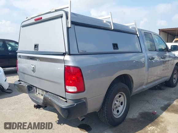 ✅ 2019 Ram 1500 Tradesman • VIN: 1C6RR6FG4KS613273 • Lot: 43088436. Listed on IAAI with 189,031 mi. Free auction sales archive from the USA and detailed vehicle history report at DreamBid. Image 4.