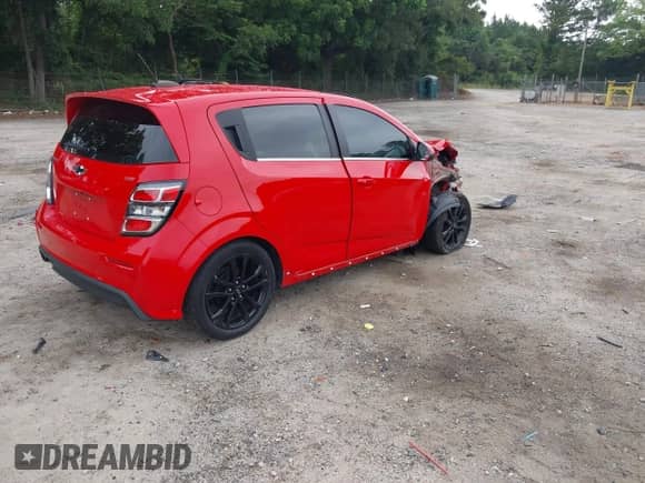 2020 Chevrolet Sonic Premier с VIN 1G1JF6SB5L4110309, выставлен на аукционе IAAI как лот 42639348 с пробегом 27 896 миль миль и . История ставок и продаж доступна на DreamBid. Изображение 4.