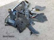 ✅ 2019 Hyundai Santa Fe SEL • VIN: 5NMS33AD1KH130200 • Lot: 91327125. Listed on Copart with 53,375 mi. Free auction sales archive from the USA and detailed vehicle history report at DreamBid. Image 13.