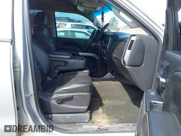 ✅ 2015 Chevrolet Silverado 2500HD LT • VIN: 1GC1KVE88FF156755 • Lot: 43061880. Listed on IAAI with 240,165 mi. Free auction sales archive from the USA and detailed vehicle history report at DreamBid. Image 5.