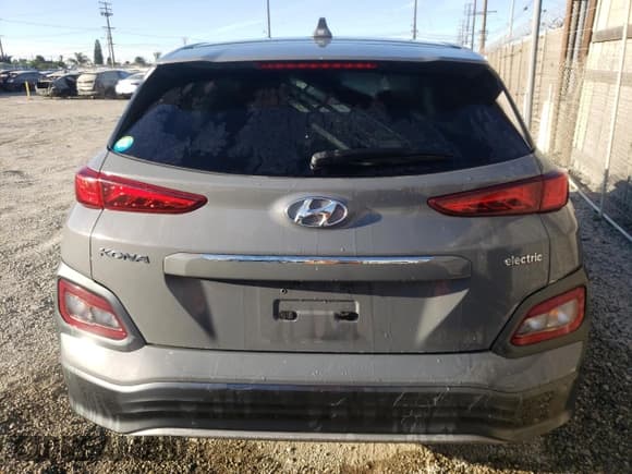 ✅ 2020 Hyundai Kona Limited • VIN: KM8K33AG3LU083235 • Лот: 76366673. Опубликован ранее на Copart с пробегом 26 931 миль. Бесплатный доступ к архиву аукционных продаж из США и подробный отчёт об истории автомобиля на DreamBid. Изображение 6.