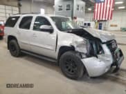 ✅ 2008 GMC Yukon SLT 4SB • VIN: 1GKFK13048R131532 • Лот: 49656505. Опубликован ранее на Copart с пробегом 100 636 миль. Бесплатный доступ к архиву аукционных продаж из США и подробный отчёт об истории автомобиля на DreamBid. Изображение 4.