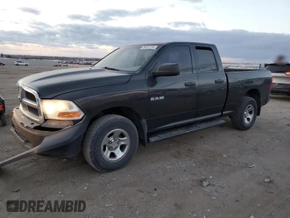✅ 2009 Dodge 1500 SLT • VIN: 1D3HV18P29S781124 • Lot: 84051254. Wystawiony na Copart z przebiegiem 156 287 mil. Bezpłatny archiwum sprzedaży aukcyjnych z USA i szczegółowy raport historii pojazdu na DreamBid. Zdjęcie 1.