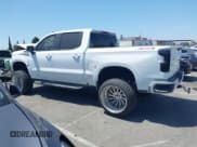 ✅ 2019 Chevrolet Silverado 1500 RST • VIN: 3GCUYEED7KG236968 • Lot: 42543171. Wystawiony na IAAI z przebiegiem 91 245 mil. Bezpłatny archiwum sprzedaży aukcyjnych z USA i szczegółowy raport historii pojazdu na DreamBid. Zdjęcie 15.