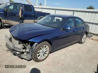 2018 BMW 3 Series 320i xDrive с VIN WBA8E5G50JNU48176, выставлен на аукционе Copart как лот 84450965 с пробегом 85 589 миль миль и Списание • Salvage title. История ставок и продаж доступна на DreamBid. Изображение 1.