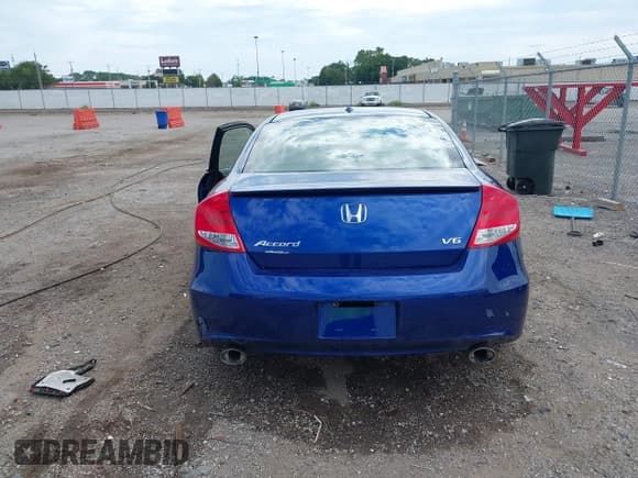 ✅ 2011 Honda Accord EX-L • VIN: 1HGCS2B87BA004633 • Лот: 40138483. Опубликован ранее на IAAI с пробегом 89 596 миль. Бесплатный доступ к архиву аукционных продаж из США и подробный отчёт об истории автомобиля на DreamBid. Изображение 16.