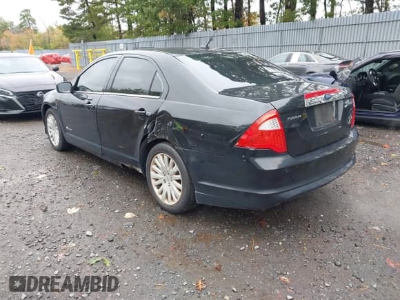 ✅ 2010 Ford Fusion Hybrid • VIN: 3FADP0L3XAR146853 • Лот: 43382761. Опубликован ранее на IAAI с пробегом 152 366 миль. Бесплатный доступ к архиву аукционных продаж из США и подробный отчёт об истории автомобиля на DreamBid. Изображение 3.