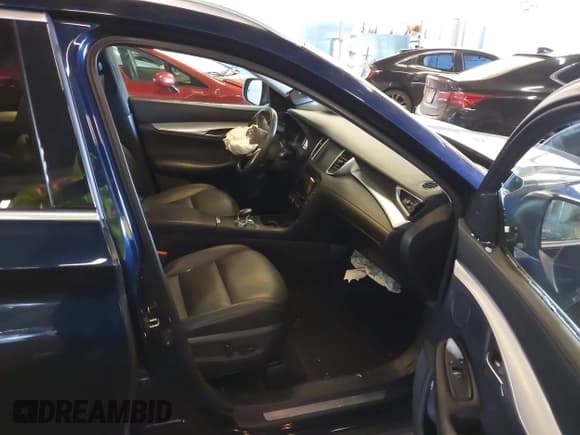 ✅ 2019 Infiniti QX50 Essential • VIN: 3PCAJ5M3XKF128219 • Лот: 41624990. Опубликован ранее на IAAI с пробегом 84 442 миль. Бесплатный доступ к архиву аукционных продаж из США и подробный отчёт об истории автомобиля на DreamBid. Изображение 5.