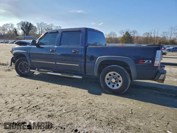 ✅ 2005 Chevrolet Silverado 1500 Z71 • VIN: 2GCEK13T451230065 • Lot: 95255475. Listed on Copart with Not provided. Free auction sales archive from the USA and detailed vehicle history report at DreamBid. Image 2.