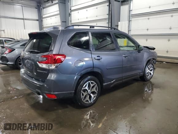 ✅ 2021 Subaru Forester Premium • VIN: JF2SKAFC0MH433028 • Лот: 85348645. Опубликован ранее на Copart с пробегом 39 367 миль. Бесплатный доступ к архиву аукционных продаж из США и подробный отчёт об истории автомобиля на DreamBid. Изображение 3.