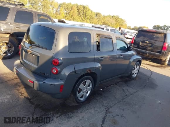 ✅ 2008 Chevrolet HHR LS • VIN: 3GNDA13D28S620072 • Lot: 43518188. Listed on IAAI with 243,101 mi. Free auction sales archive from the USA and detailed vehicle history report at DreamBid. Image 4.
