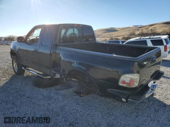✅ 2001 Ford F-150 XL • VIN: 1FTRX08LX1KF22433 • Лот: 87644775. Опубликован ранее на Copart с пробегом 306 818 миль. Бесплатный доступ к архиву аукционных продаж из США и подробный отчёт об истории автомобиля на DreamBid. Изображение 2.
