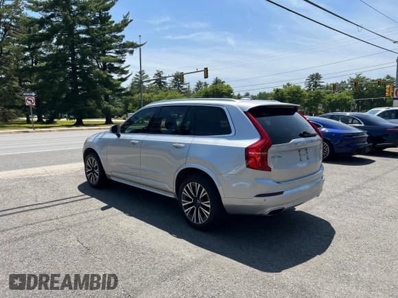 ✅ 2021 Volvo XC90 Momentum • VIN: YV4102CK7M1688329 • Лот: 65028395. Опубликован ранее на Copart с пробегом 97 604 миль. Бесплатный доступ к архиву аукционных продаж из США и подробный отчёт об истории автомобиля на DreamBid. Изображение 3.