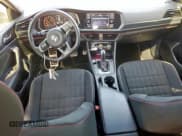 ✅ 2020 Volkswagen Jetta S • VIN: 3VW6T7BU7LM035868 • Lot: 66908305. Wystawiony na Copart z przebiegiem 66 428 mil. Bezpłatny archiwum sprzedaży aukcyjnych z USA i szczegółowy raport historii pojazdu na DreamBid. Zdjęcie 8.