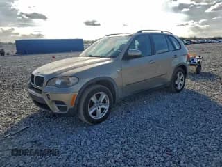 ✅ 2011 BMW X5 35i • VIN: 5UXZV4C52BL412654 • Lot: 96971295. Wystawiony na Copart z przebiegiem 77 112 mil. Bezpłatny archiwum sprzedaży aukcyjnych z USA i szczegółowy raport historii pojazdu na DreamBid. Zdjęcie 1.