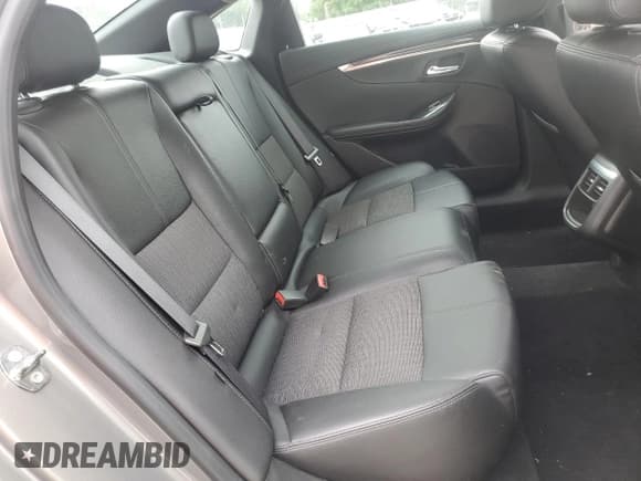 ✅ 2019 Chevrolet Impala LT • VIN: 2G11Z5SAXK9142709 • Лот: 72420734. Опубликован ранее на Copart с пробегом 130 357 миль. Бесплатный доступ к архиву аукционных продаж из США и подробный отчёт об истории автомобиля на DreamBid. Изображение 10.