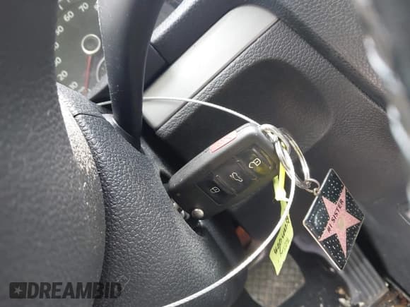 ✅ 2010 Volkswagen Jetta Limited Edition • VIN: 3VWRX7AJ7AM155675 • Lot: 42477253. Wystawiony na IAAI z przebiegiem 184 597 mil. Bezpłatny archiwum sprzedaży aukcyjnych z USA i szczegółowy raport historii pojazdu na DreamBid. Zdjęcie 11.