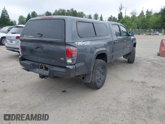 ✅ 2021 Toyota Tacoma SR5 • VIN: 3TMDZ5BN1MM119711 • Lot: 42479038. Wystawiony na IAAI z przebiegiem 64 779 mil. Bezpłatny archiwum sprzedaży aukcyjnych z USA i szczegółowy raport historii pojazdu na DreamBid. Zdjęcie 4.