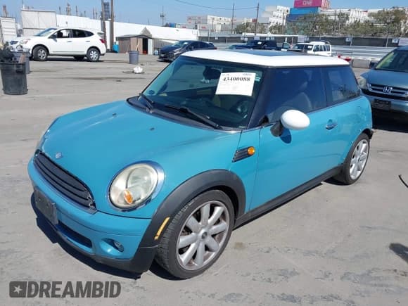 ✅ 2010 MINI Hardtop • VIN: WMWMF3C53ATZ24647 • Lot: 43400088. Wystawiony na IAAI z przebiegiem 150 866 mil. Bezpłatny archiwum sprzedaży aukcyjnych z USA i szczegółowy raport historii pojazdu na DreamBid. Zdjęcie 2.