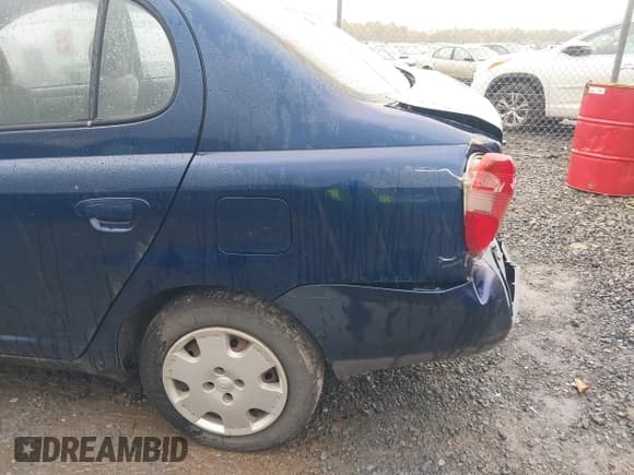 ✅ 2002 Toyota ECHO • VIN: JTDBT123620232098 • Lot: 43266216. Listed on IAAI with 277,768 mi. Free auction sales archive from the USA and detailed vehicle history report at DreamBid. Image 17.