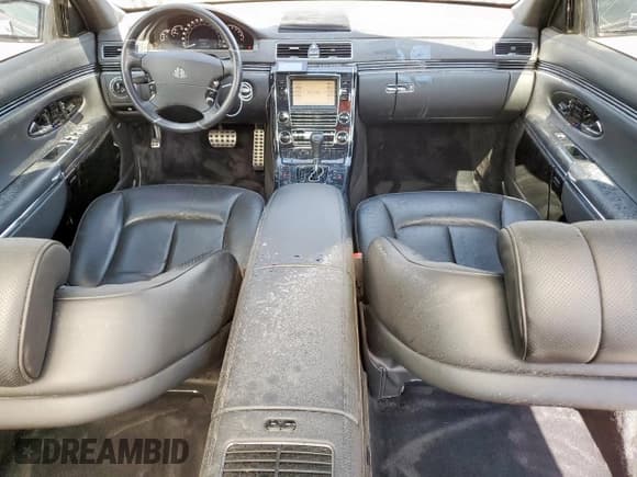 ✅ 2009 Maybach 62S • VIN: WDBVG79J49A002541 • Lot: 58219305. Wystawiony na Copart z przebiegiem 163 785 mil. Bezpłatny archiwum sprzedaży aukcyjnych z USA i szczegółowy raport historii pojazdu na DreamBid. Zdjęcie 8.