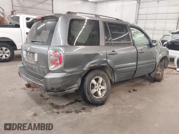 ✅ 2008 Honda Pilot EX-L • VIN: 5FNYF18638B030641 • Lot: 42725617. Wystawiony na IAAI z przebiegiem 170 961 mil. Bezpłatny archiwum sprzedaży aukcyjnych z USA i szczegółowy raport historii pojazdu na DreamBid. Zdjęcie 4.