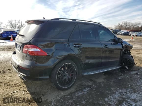 ✅ 2014 Mercedes-Benz M 63 AMG • VIN: 4JGDA7EB3EA335025 • Лот: 42157645. Опубликован ранее на Copart с пробегом 84 338 миль. Бесплатный доступ к архиву аукционных продаж из США и подробный отчёт об истории автомобиля на DreamBid. Изображение 3.