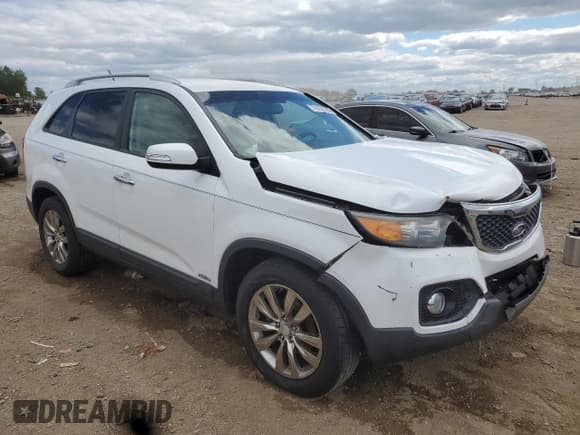 ✅ 2011 Kia Sorento EX • VIN: 5XYKUDA27BG064201 • Lot: 70150185. Listed on Copart with 132,126 mi. Free auction sales archive from the USA and detailed vehicle history report at DreamBid. Image 4.