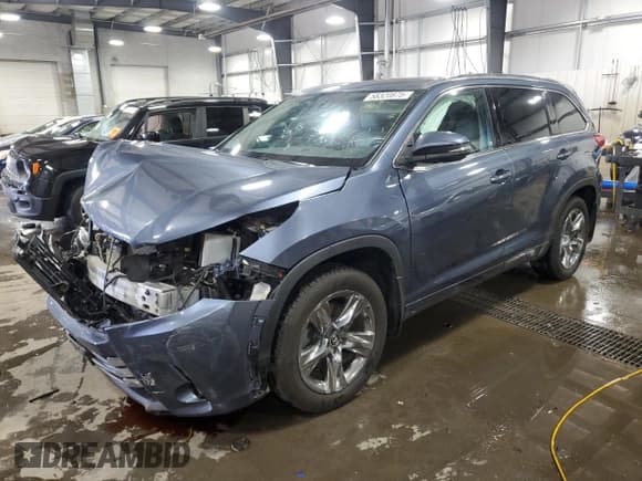 ✅ 2019 Toyota Highlander Limited Platinum • VIN: 5TDDZRFH0KS718933 • Lot: 58320875. Listed on Copart with 57,164 mi. Free auction sales archive from the USA and detailed vehicle history report at DreamBid. Image 1.
