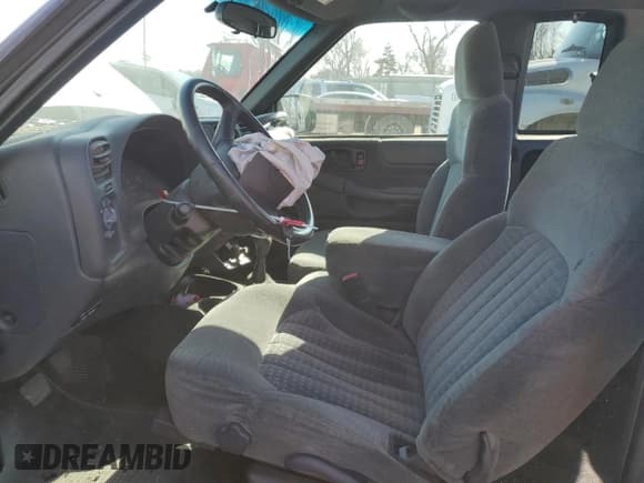 ✅ 2002 Chevrolet S-10 Fleet • VIN: 1GCCS195228174037 • Лот: 43772635. Опубликован ранее на Copart с пробегом 85 842 миль. Бесплатный доступ к архиву аукционных продаж из США и подробный отчёт об истории автомобиля на DreamBid. Изображение 7.