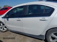 ✅ 2015 Chevrolet Volt • VIN: 1G1RD6E40FU107246 • Lot: 42078409. Wystawiony na IAAI z przebiegiem 127 874 mil. Bezpłatny archiwum sprzedaży aukcyjnych z USA i szczegółowy raport historii pojazdu na DreamBid. Zdjęcie 14.