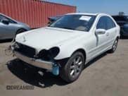 ✅ 2007 Mercedes-Benz C 280 Luxury • VIN: WDBRF54H67F857819 • Лот: 42606564. Опубликован ранее на IAAI с пробегом 65 107 миль. Бесплатный доступ к архиву аукционных продаж из США и подробный отчёт об истории автомобиля на DreamBid. Изображение 2.