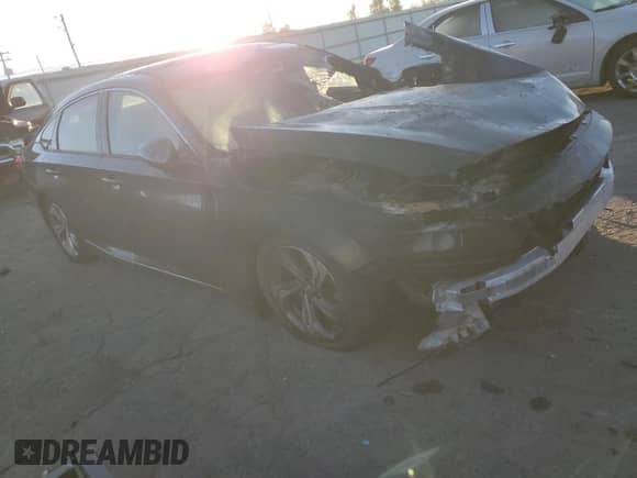 2018 Honda Accord EX-L z VIN 1HGCV1F5XJA140710, wystawiony jako Copart lot #89456795 z przebiegiem Nie podano mil oraz Szkoda całkowita • Salvage title. Historia ofert i sprzedaży dostępna na DreamBid. Obrazek 4.