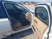 ✅ 1993 Ford Crown Victoria LX • VIN: 2FALP74W0PX149381 • Lot: 42841190. Wystawiony na IAAI z przebiegiem 35 453 mil. Bezpłatny archiwum sprzedaży aukcyjnych z USA i szczegółowy raport historii pojazdu na DreamBid. Zdjęcie 5.