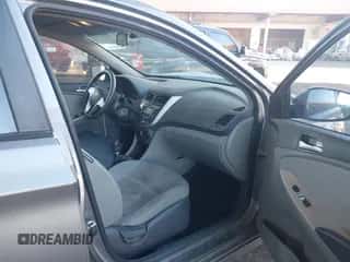 2013 Hyundai Accent GLS with VIN KMHCT4AE2DU480669, listed as a IAAI auction lot 43495464 with 111,139 mi miles and . Bid and sale history available at DreamBid. Image 5.