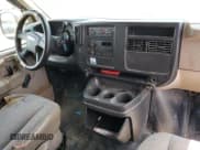 ✅ 2006 GMC Savana Cargo • VIN: 1GTHG35U061179123 • Лот: 64261445. Опубликован ранее на Copart с пробегом 183 323 миль. Бесплатный доступ к архиву аукционных продаж из США и подробный отчёт об истории автомобиля на DreamBid. Изображение 8.