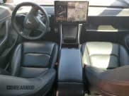 ✅ 2018 Tesla Model 3 Long Range Battery • VIN: 5YJ3E1EB0JF105865 • Lot: 55631395. Wystawiony na Copart z przebiegiem 84 209 mil. Bezpłatny archiwum sprzedaży aukcyjnych z USA i szczegółowy raport historii pojazdu na DreamBid. Zdjęcie 8.