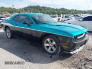 ✅ 2009 Dodge Challenger SE • VIN: 2B3LJ44VX9H583694 • Lot: 43349664. Wystawiony na IAAI z przebiegiem Nie podano. Bezpłatny archiwum sprzedaży aukcyjnych z USA i szczegółowy raport historii pojazdu na DreamBid. Zdjęcie 1.