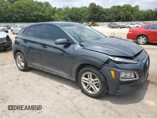 ✅ 2021 Hyundai Kona SE • VIN: KM8K12AA2MU645767 • Лот: 64798914. Опубликован ранее на Copart с пробегом 78 793 миль. Бесплатный доступ к архиву аукционных продаж из США и подробный отчёт об истории автомобиля на DreamBid. Изображение 4.