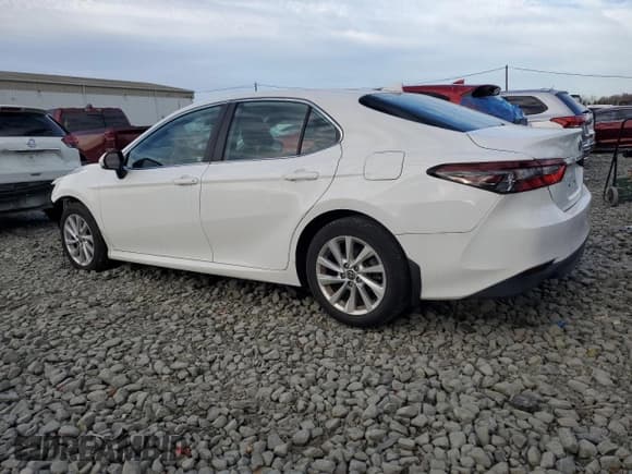 ✅ 2021 Toyota Camry LE • VIN: 4T1R11BKXMU037950 • Lot: 90586435. Listed on Copart with 16,078 mi. Free auction sales archive from the USA and detailed vehicle history report at DreamBid. Image 2.